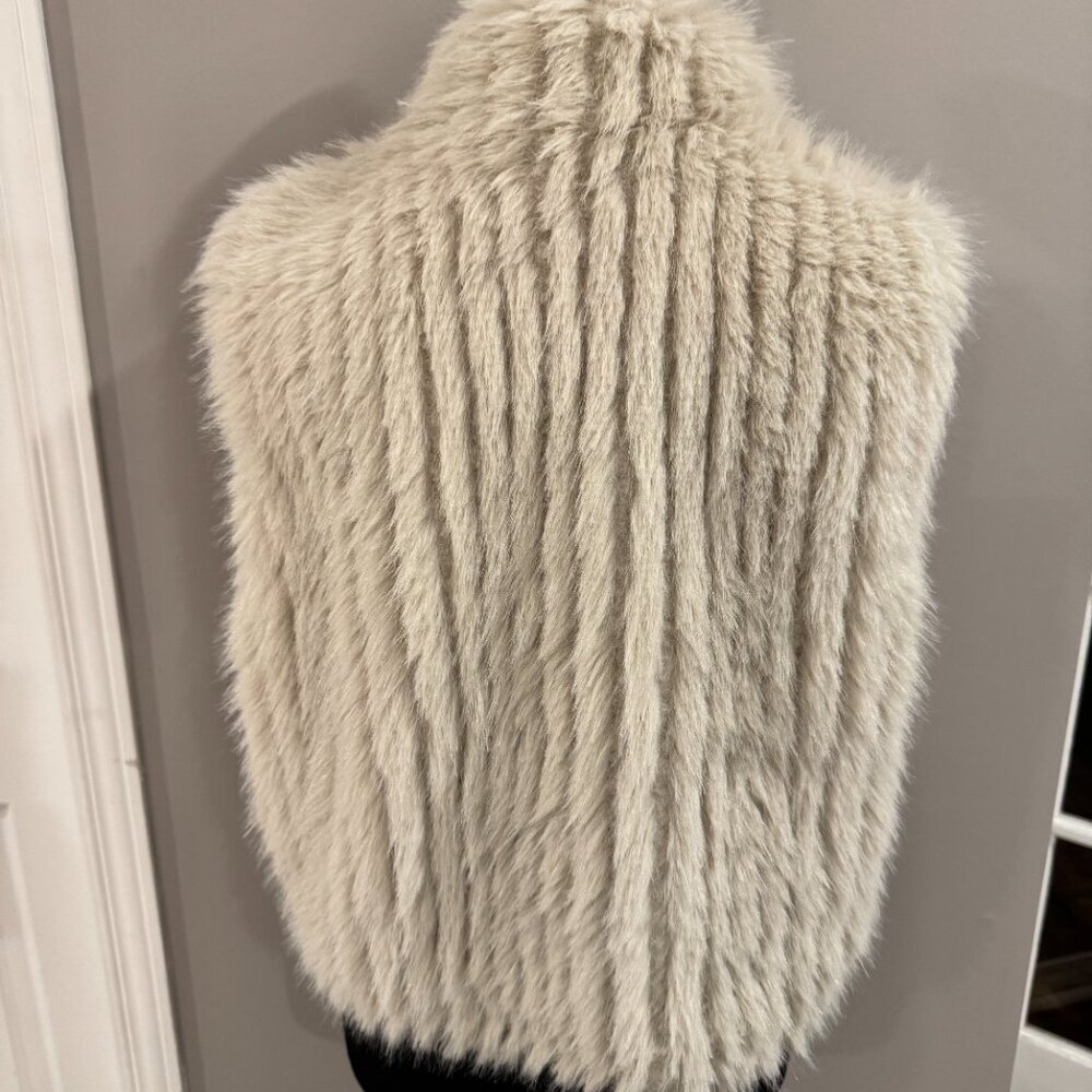 Rino and Pelle Dava Oversized Faux Fur Gilet in Birch, Size M (Fits L) - Picture 2 of 3
